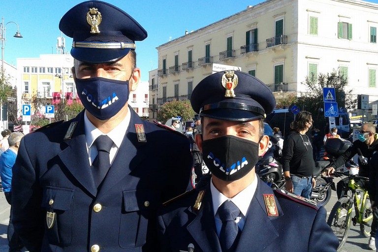 I due agenti della Polstrada premiati oggi a Giovinazzo