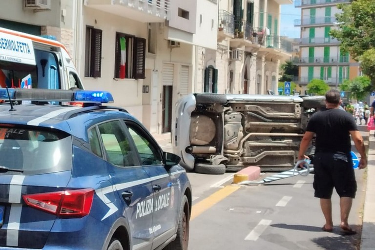 L'incidente stradale avvenuto in via Devenuto