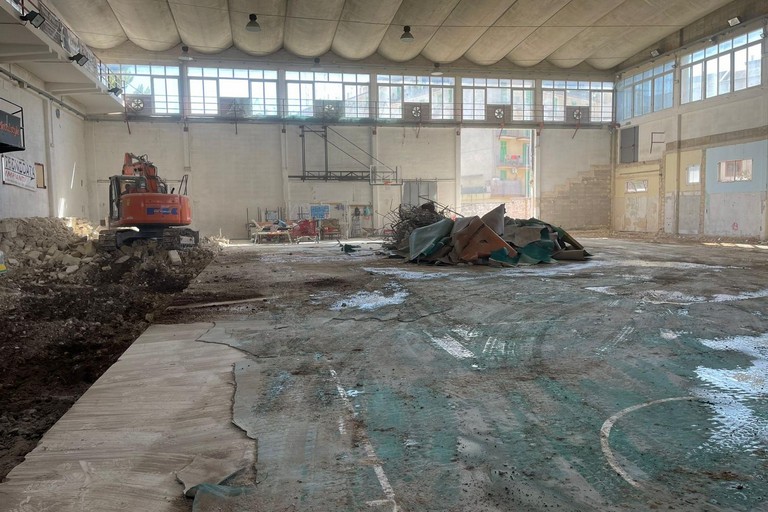 Lavori al vecchio palazzetto dello sport