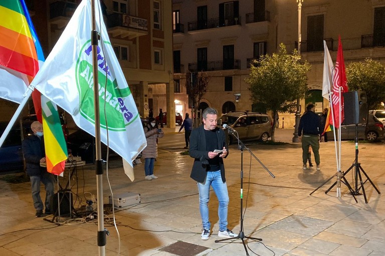 Daniele de Gennaro in piazza