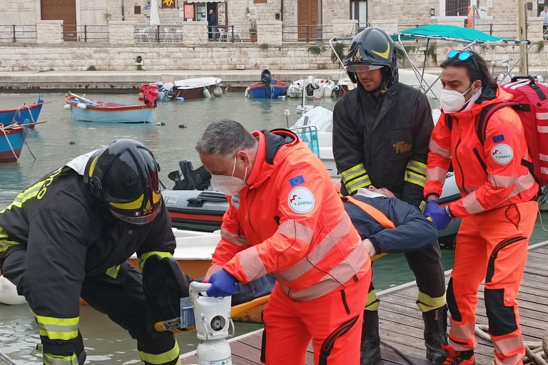 L'esercitazione avvenuta questa mattina in cala Porto