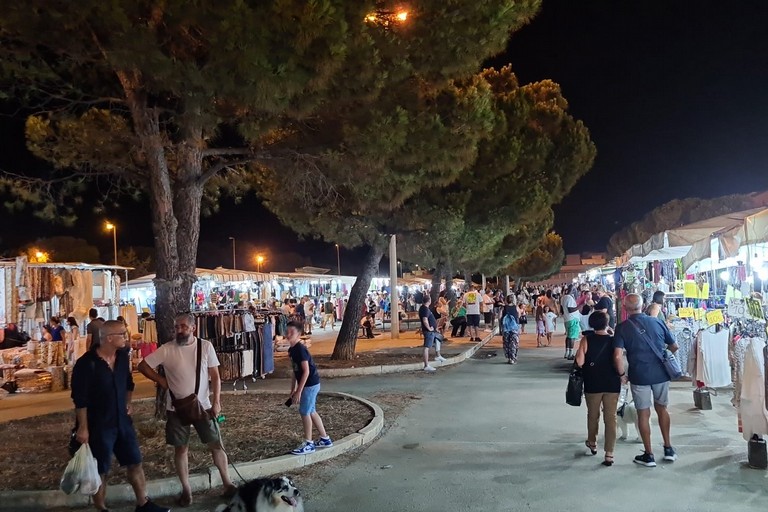 Mercato settimanale serale