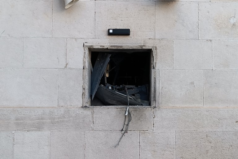 Il bancomat del Monte dei Paschi di Siena