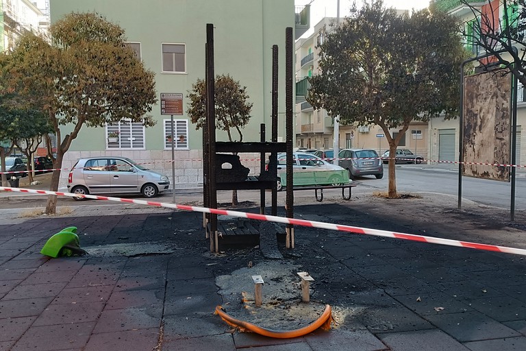 L'incendio in piazzetta Iacobellis