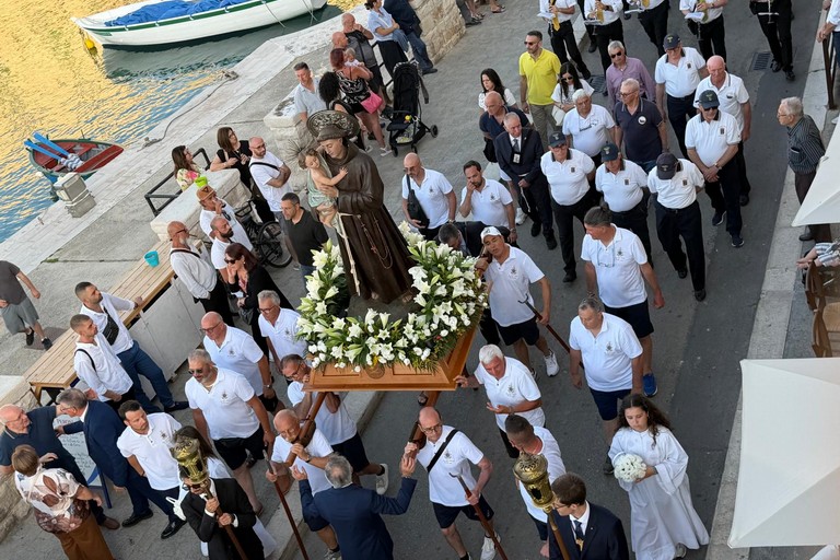 Processione Sant'Antonio di Padova. <span>Foto Marzia Morva</span>