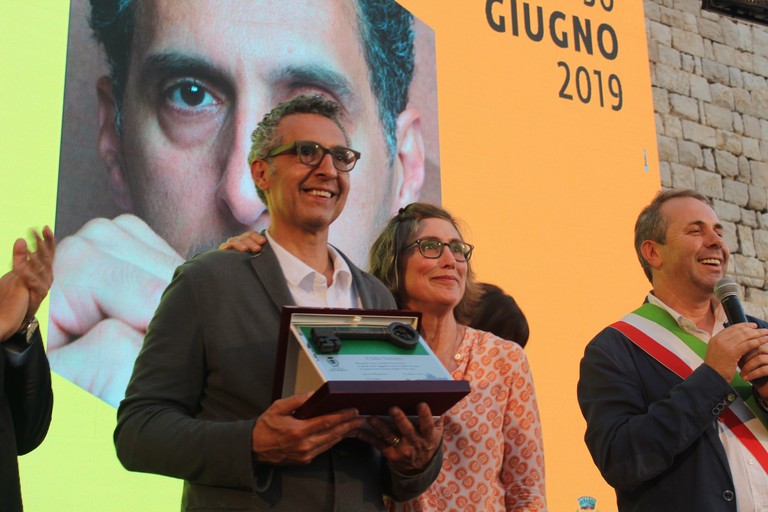 John Turturro con le chiavi della città. <span>Foto Gianluca Battista</span>