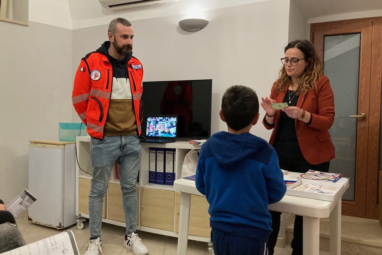 Lezioni di primo soccorso per bimbi