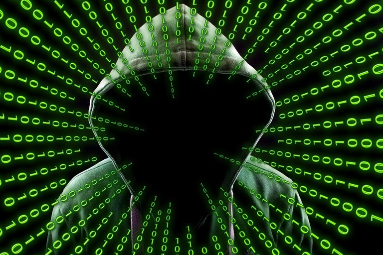 Hacker in azione su Facebook