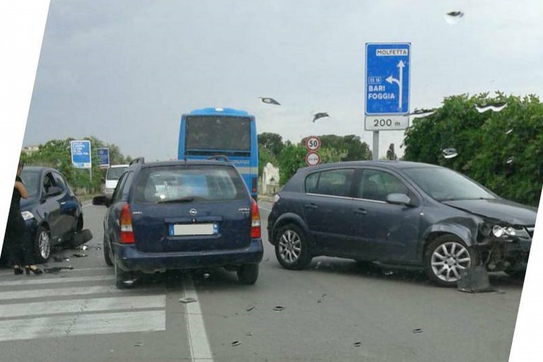 L'incidente stradale avvenuto sulla litoranea per Molfetta
