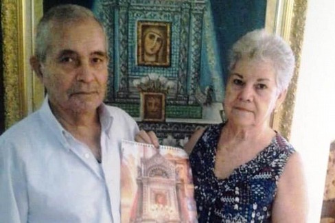 Tommaso e Graziella con l'icona di Maria di Corsignano