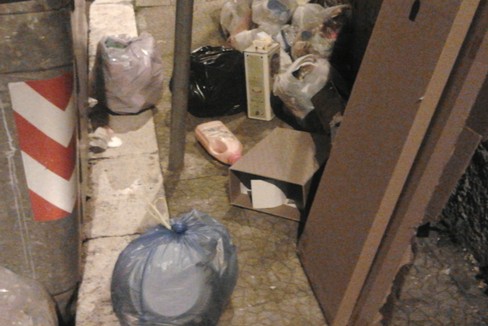 Le foto della vergogna. <span>Foto Gianluca Battista</span>