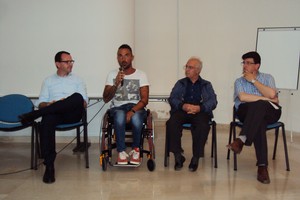 Oltre le barriere. <span>Foto Giuseppe Dalbis</span>