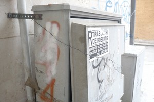 La colonnina della pubblica illuminazione
