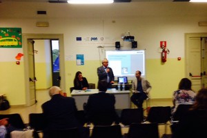 Il Preside Bonasia saluta i presenti. <span>Foto Marzia Morva</span>