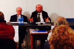 Don Bedetto Fiorentino col prof. Francesco Bellino. <span>Foto Marzia Morva</span>