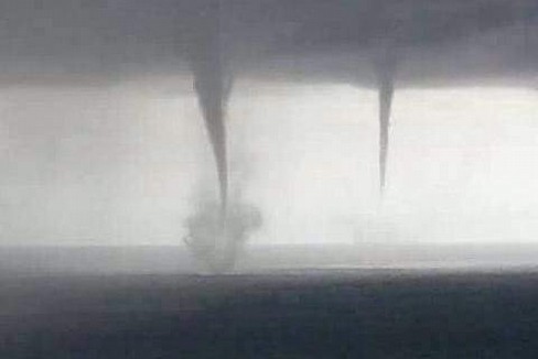 Due trombe marine nel mare giovinazzese