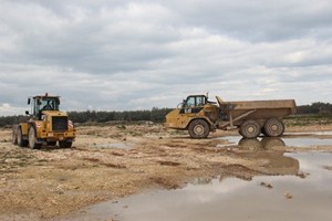 Discarica ruspe al lavoro
