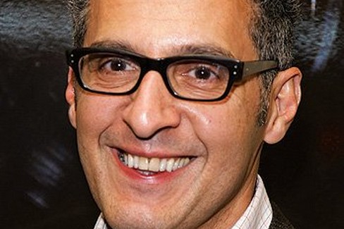 John Turturro saluta Giovinazzo dalla sua casa a Brooklyn