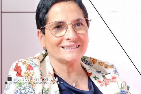 Maddalena Pisani, Don Tonino il Vescovo vicino ai lavoratori
