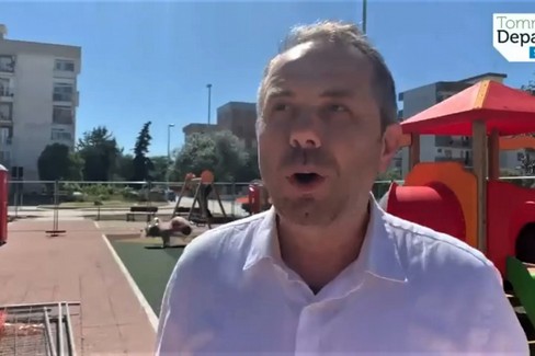 Cantiere chiuso in piazza don Tonino Bello