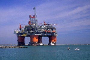 Una piattaforma in mare
