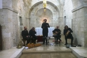 L'Ensamble Calixtinus durante l'esibizione