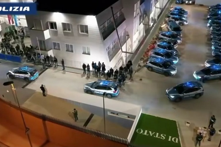 Operazione Polizia di Stato contro furti auto