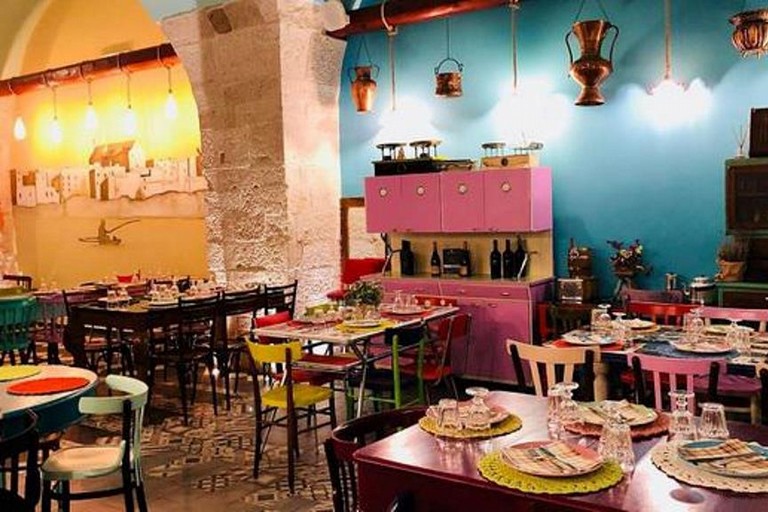 L'accogliente sala dell'Osteria Scvnazz