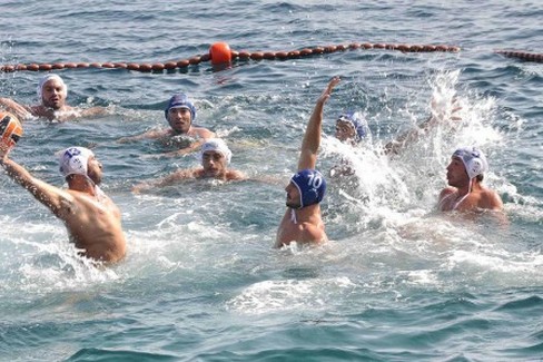Un torneo di pallanuoto
