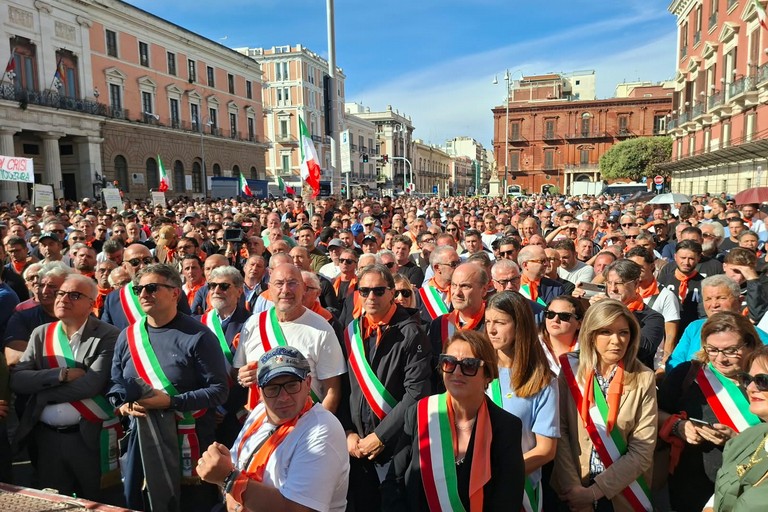 Michele Sollecito a Bari con olivicoltori