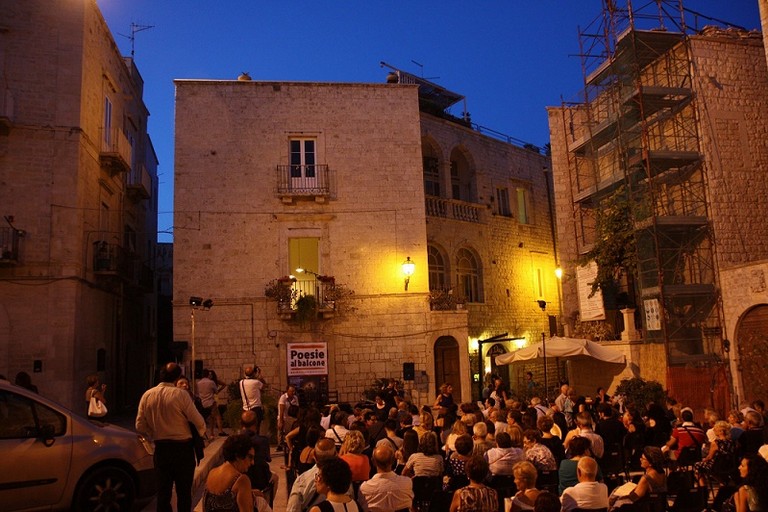 Un'edizione di Poesie al balcone
