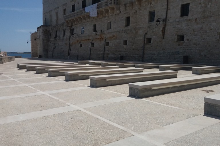 Piazzale Aeronautica Militare e Palazzo Ducale