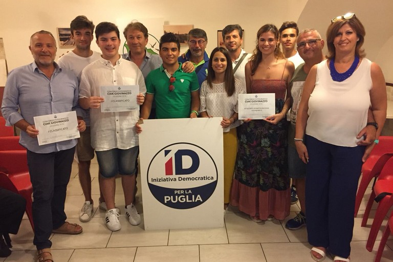 Foto di gruppo con i premiati