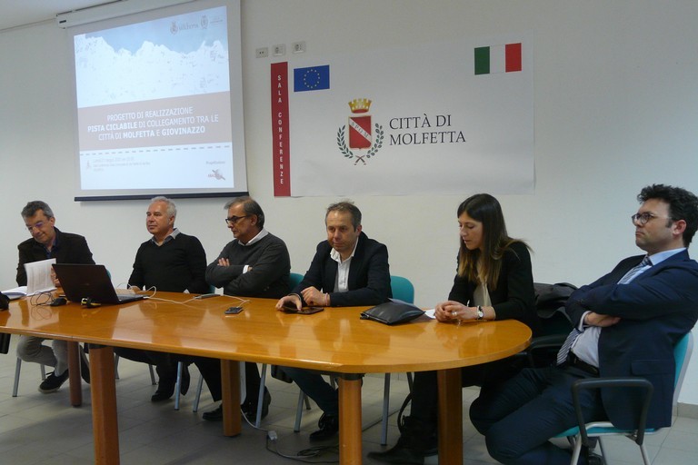 Il tavolo dei relatori