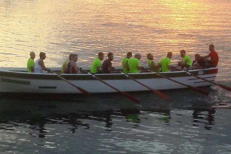 L'equipaggio maschile in allenamento