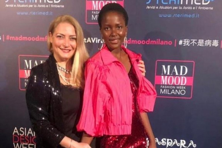 Sarah con Carmen Martorana