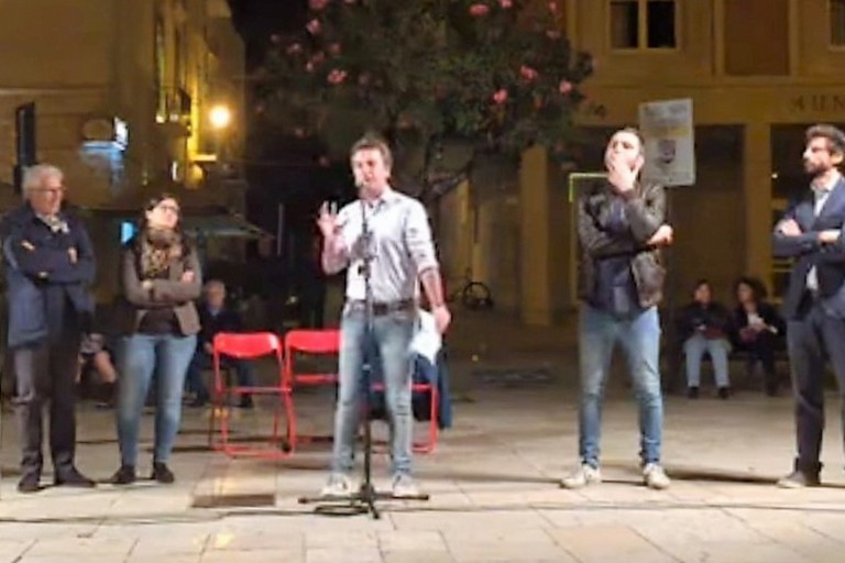 Il comizio di Daniele de Gennaro