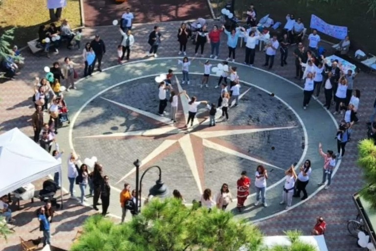Flash mob allattamento al seno