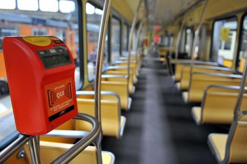 18 tessere gratuite per i mezzi urbani