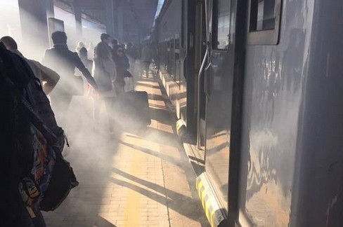 Il fumo fuoriuscito dal Regionale