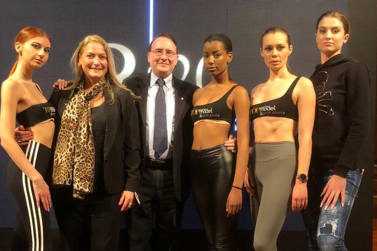 Carmen Martorana e le sue modelle a Milano