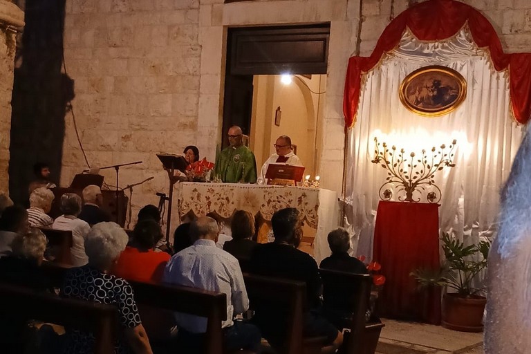 La consacrazione dei bambini e delle bambine a giovinazzo